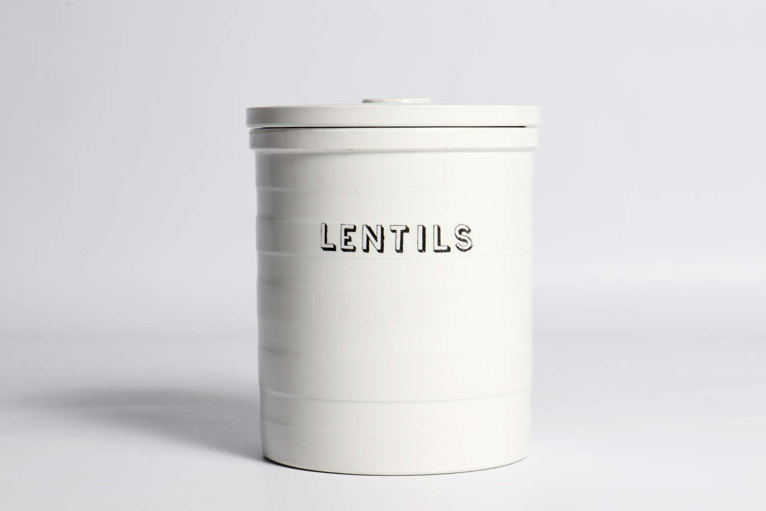 White banded storage jar 'Lentils'
